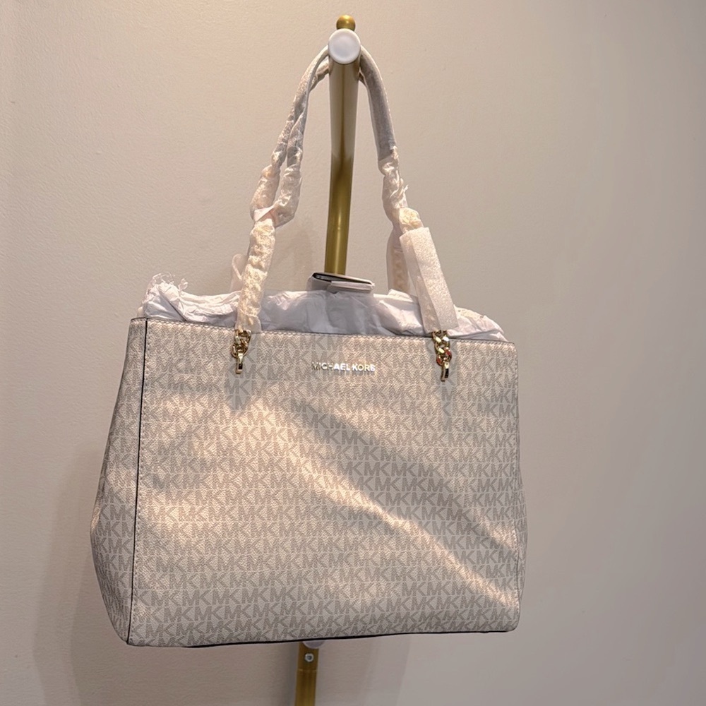 Michael Kors Ellis Cream Tote with Signature Monogram NWT